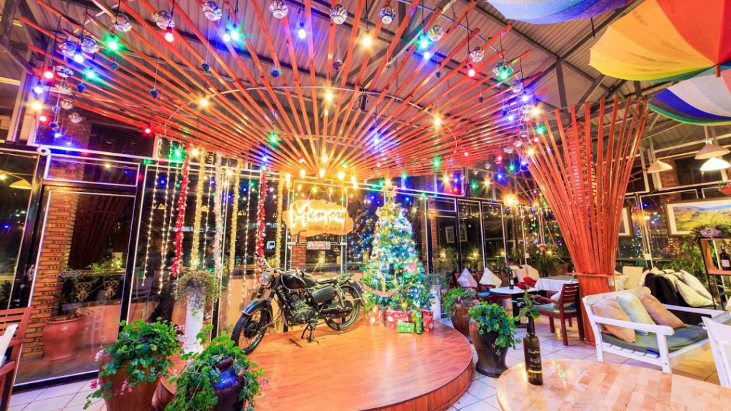 Không gian cafe Memory Đà Lạt