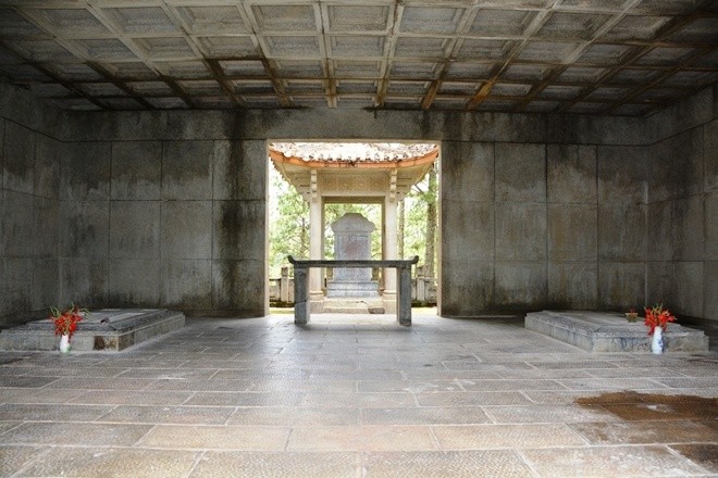lăng mộ quận công Nguyễn Hữu Hào