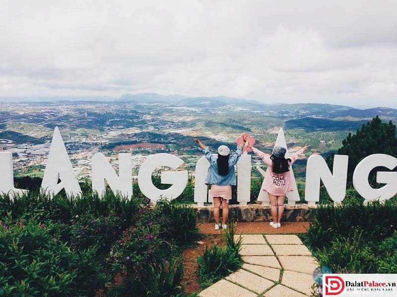 Trải nghiệm ngắm cảnh toàn thành phố Đà Lạt trên đỉnh Langbiang