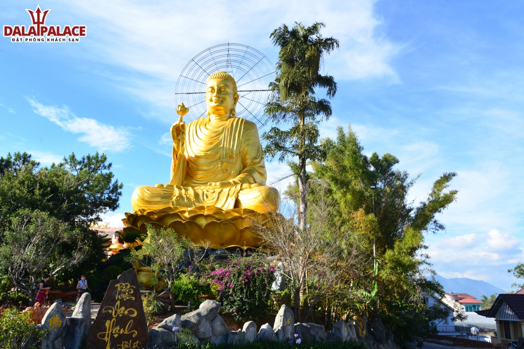 Bức tượng Phật Thích Ca lớn nhất Đà Lạt