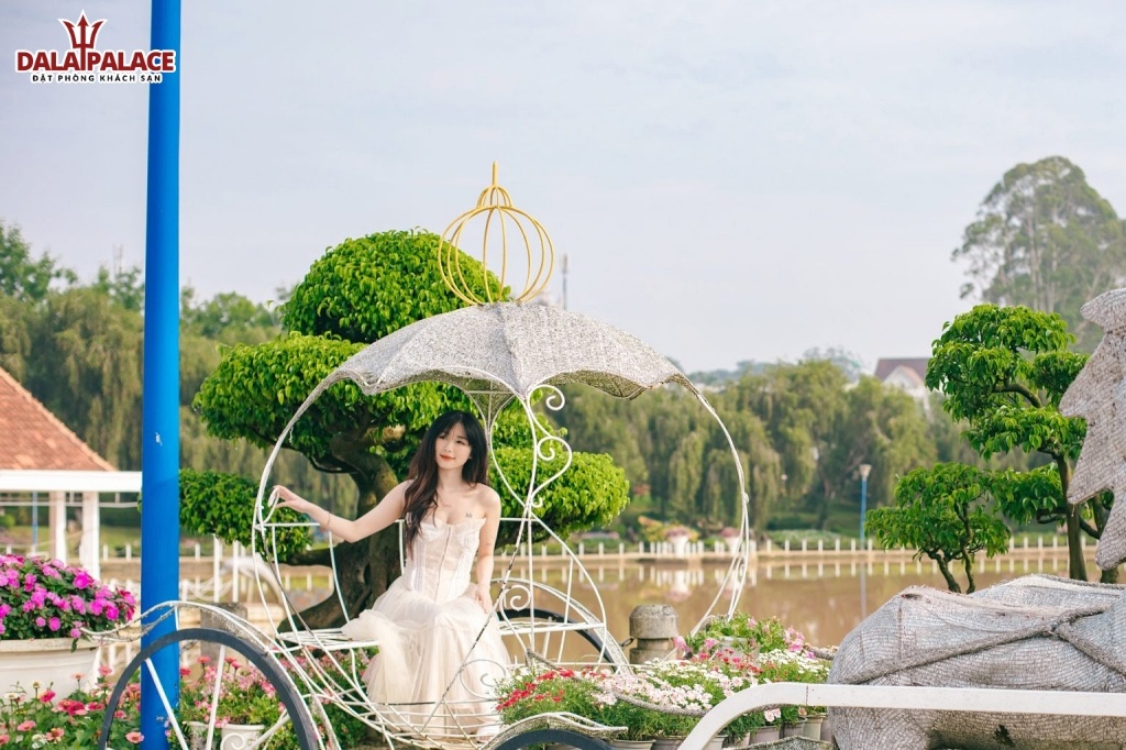 Tour ghép đoàn tham quan vườn hoa thành phố Đà Lạt