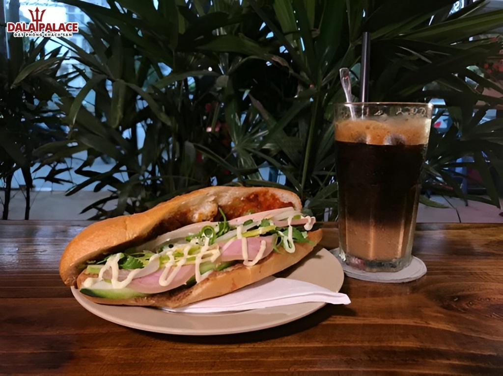 Cafe Me Đà Lạt