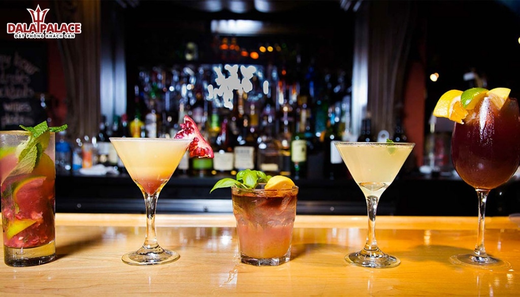 Heyla Cocktail Bar